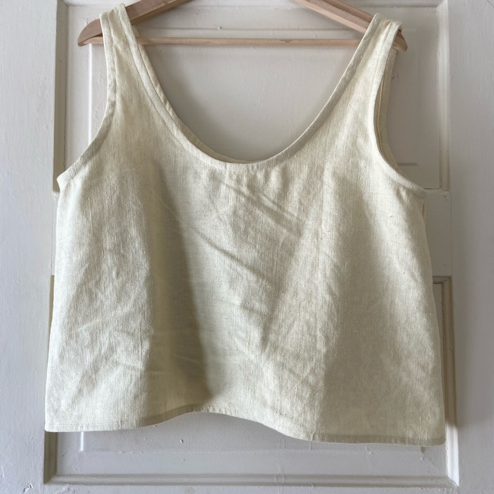 Zoe Loomis Tank - Picture 2 of 2